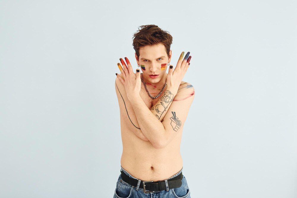 Kolczyk w sutku – czy to bezpieczne i czego się spodziewać