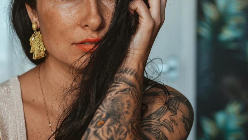 Najmodniejsze i wyjątkowe tatuaże damskie na każdą okazję